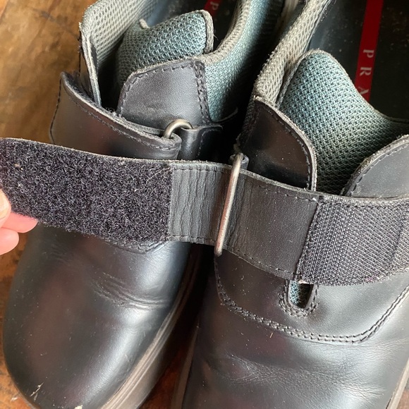 Authentic vintage PRADA chunky Velcro leather shoes. Size IT 39.5 (10). - Picture 10 of 12